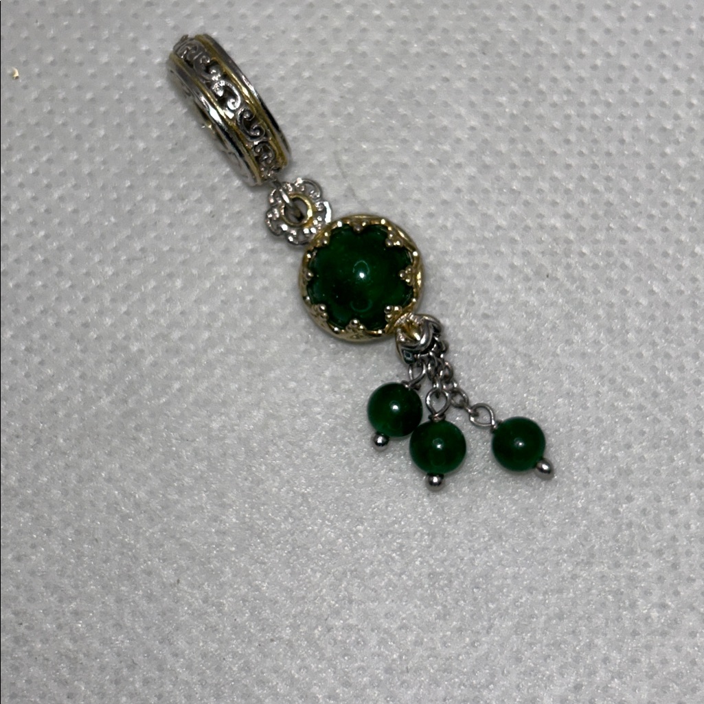 Nwot Genuine Green Onyx Sterling Silver Palladium Gold Accent Charm